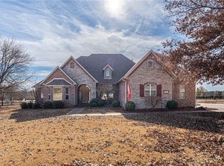 3739 W Cedar Ridge Ln, Fayetteville, AR 72704