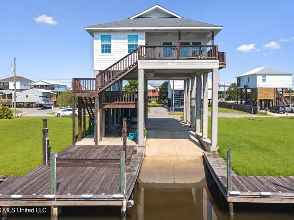 4030 Mindanao St, Bay Saint Louis, MS 39520