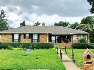 316 Trollinger St, Whitesboro, TX 76273