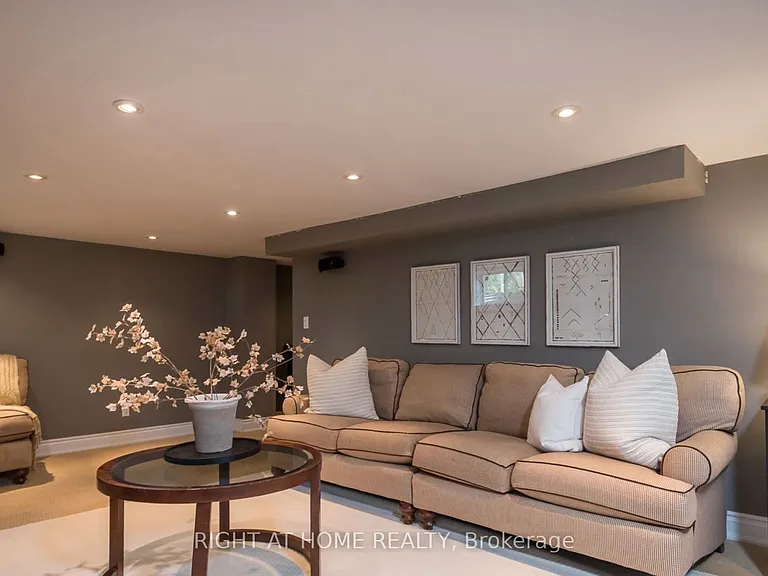 124 Lydia Ave — Photo 23
