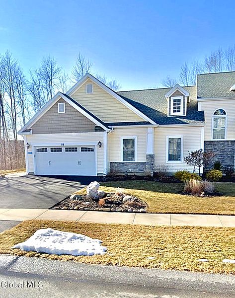 2nd image of 63 Lancaster Court