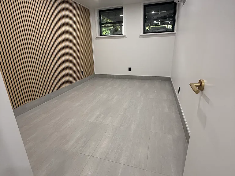 6082 Catalpa Ave — Photo 8