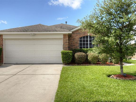 2nd image of 322 Brushy Glen Dr