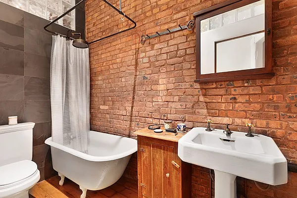 Sold by Compass | media 16