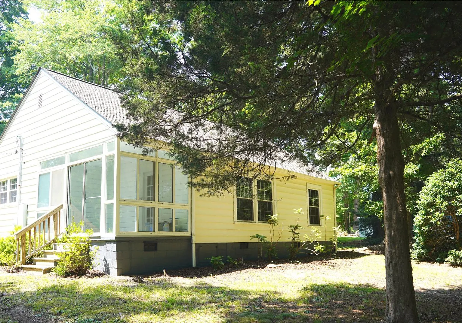 2 bed, 928 sqft, $1,550 — Photo 1
