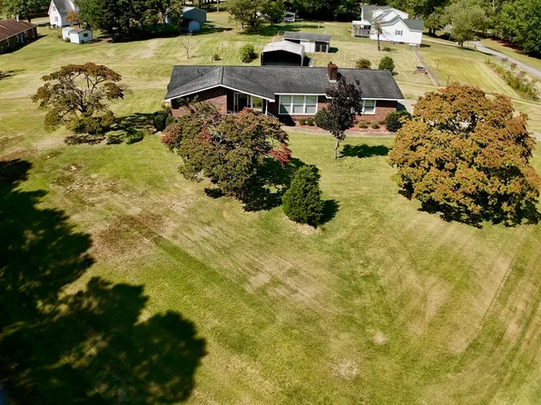 100 Cedar Street, Dudley, NC 28333