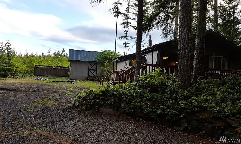 1st image of 100 N Quinault Pl