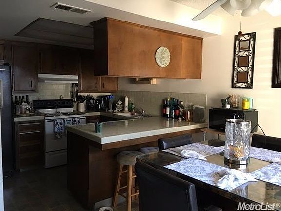 2nd image of 210 W Century Blvd