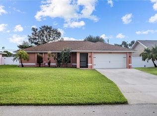 1211 SE 34th Ter, Cape Coral, FL 33904