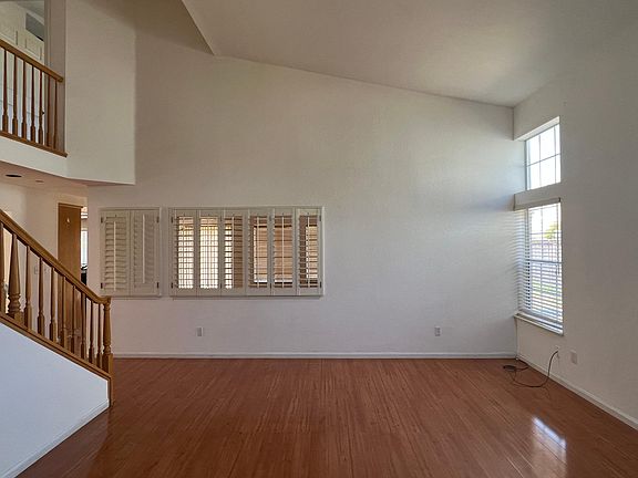 3rd image of 31281 Shorebird Dr
