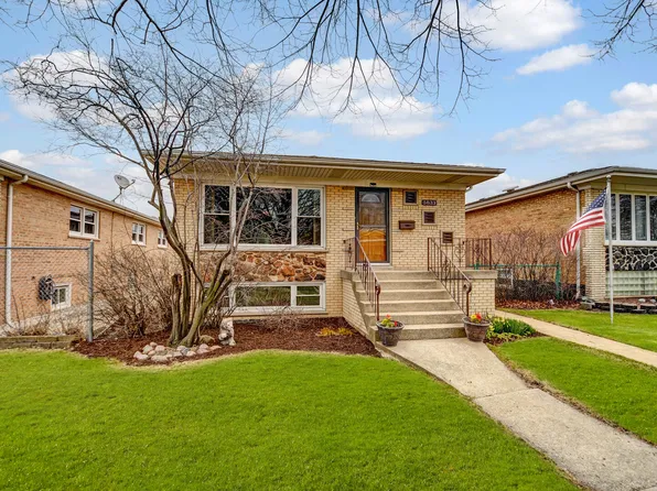 5833 S Menard Ave, Chicago, IL 60638