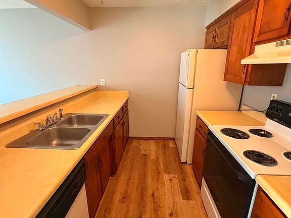 5th image of 910-912 S Connecticut Ave #A