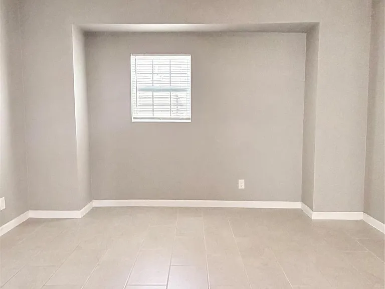 6 Burr St #1/2 — Photo 9