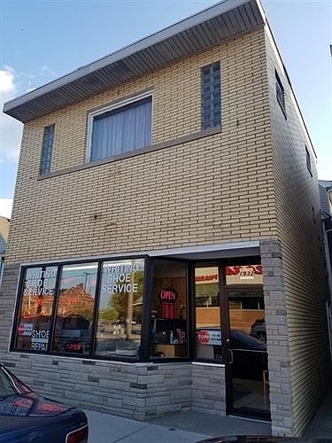 1st image of 1932 Indianapolis Blvd