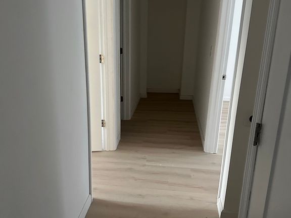 5th image of 1 Lincoln Ave #2