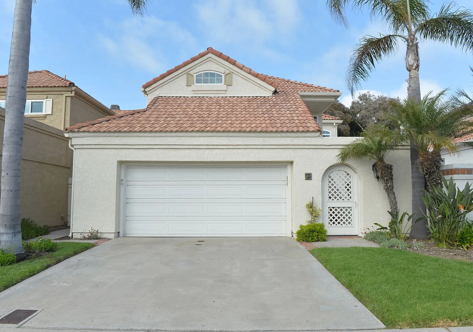 Port Royale three bedroom three bath yard gardener — Photo 1