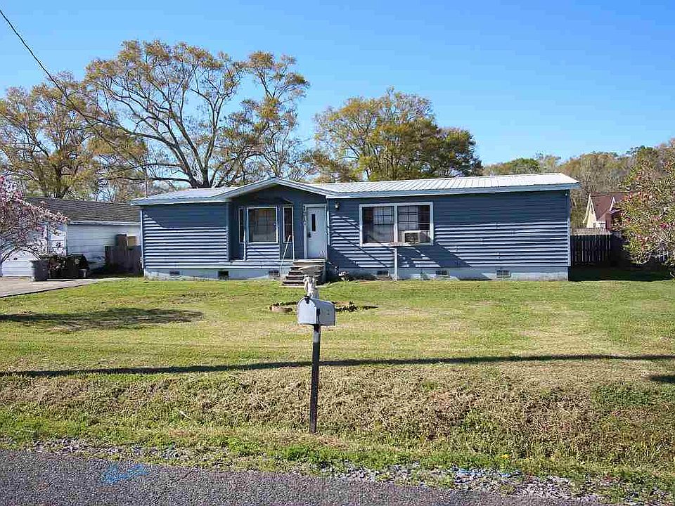 1st image of 131 Patrick Dr