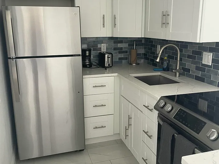 1731 SE 15th St #505 — Photo 6