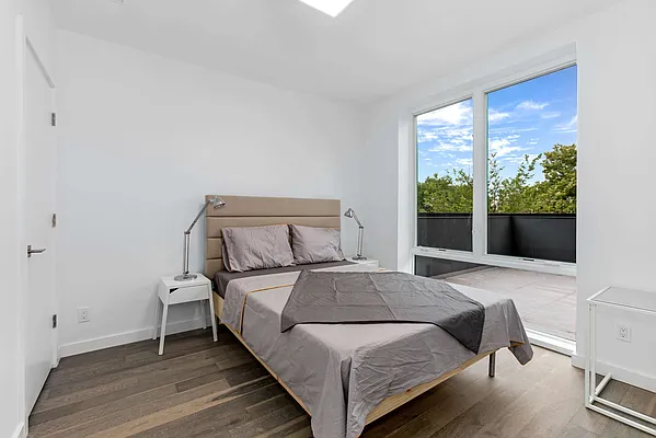 Rented by Compass | media 8