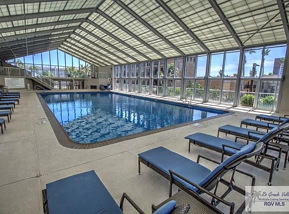 5th image of 708 Padre Blvd #506