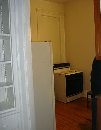 3rd image of 3353 W Warren Blvd Unit 2