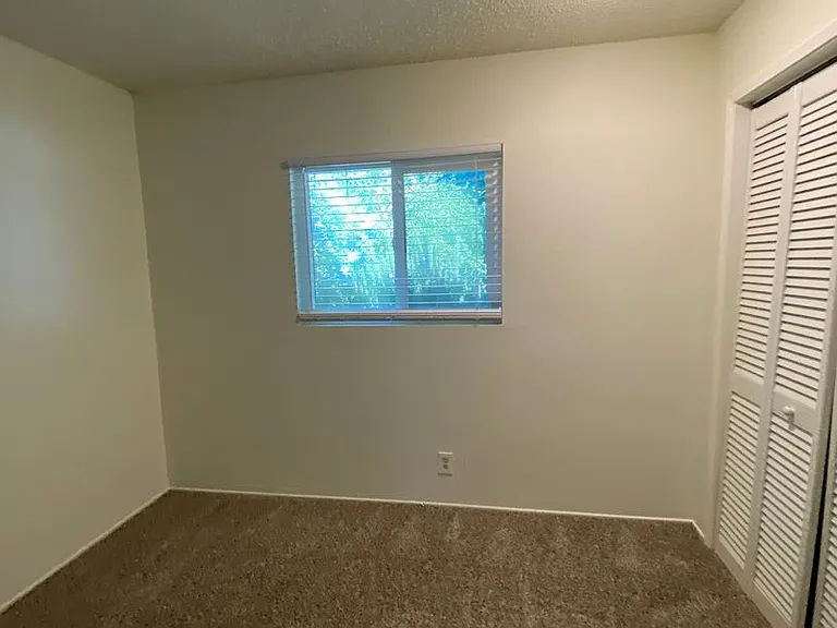 4558 Eileen Ln — Photo 30