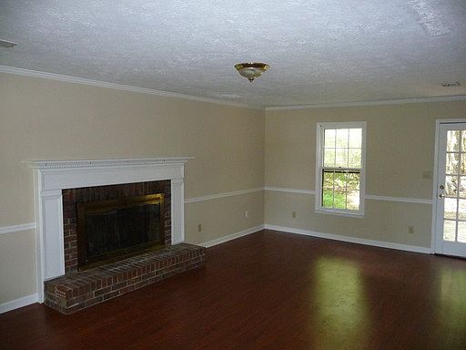 2nd image of 145 Bentbrook Ct