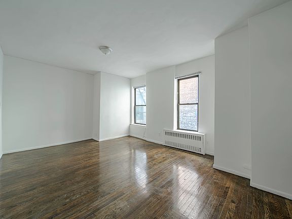 3rd image of 102 W 80th St APT 85