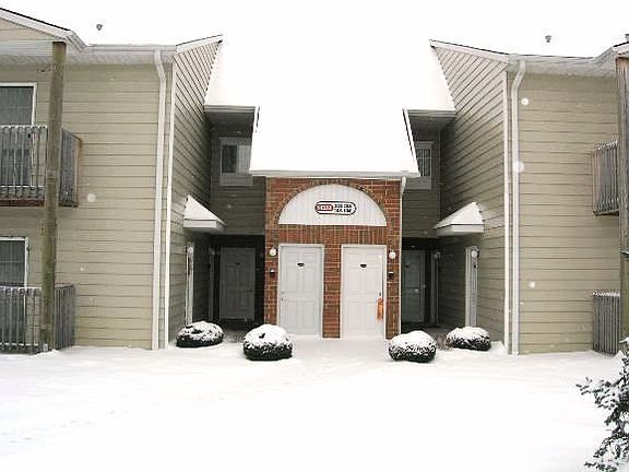 2nd image of 10373 Glenway Dr APT 104