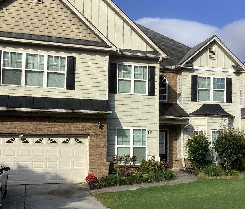 1st image of 951 Ashton Park Dr