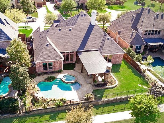 3rd image of 5144 Lago Vista Ln