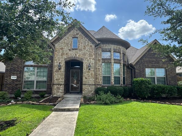 1713 Fair Oaks Ln