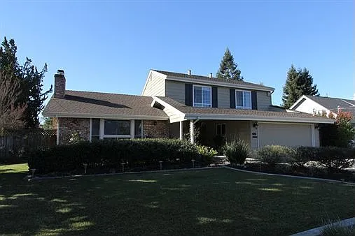 9541 Broadmoor Dr photo 1