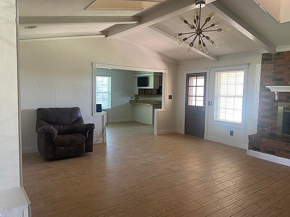 5th image of 603 Melinda Ln