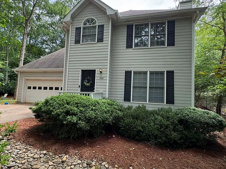 600 Snapfinger Dr — Photo 1