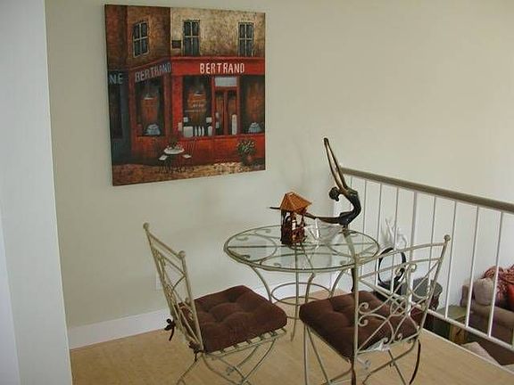 2nd image of 14144 Burbank Blvd Unit 5