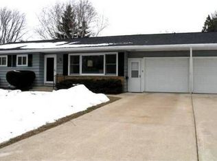 430 Mount Zion Dr, Ripon, WI 54971