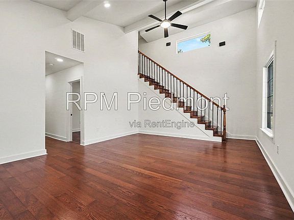 3rd image of 2822 Waters Rd SW