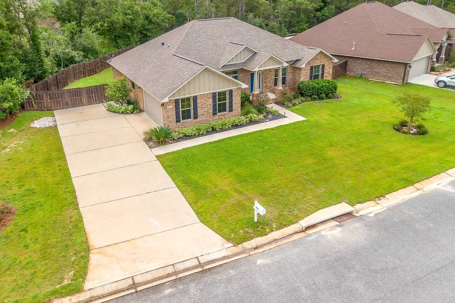 4 bed, 2400 sqft, $2,500 — Photo 1