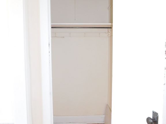 4th image of 627 11th St Suite D