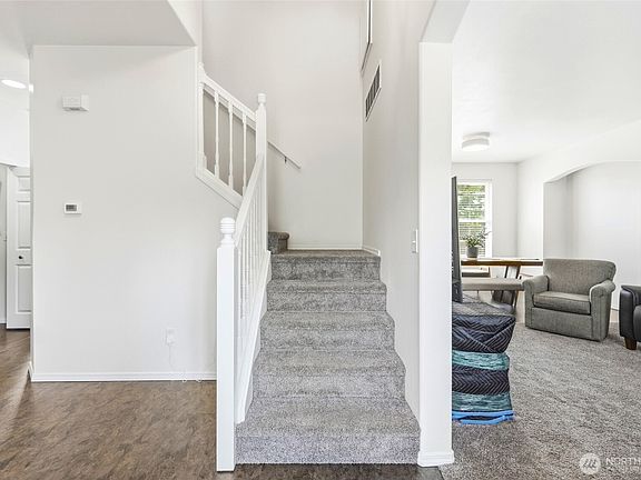4th image of 24064 Walker Valley Road