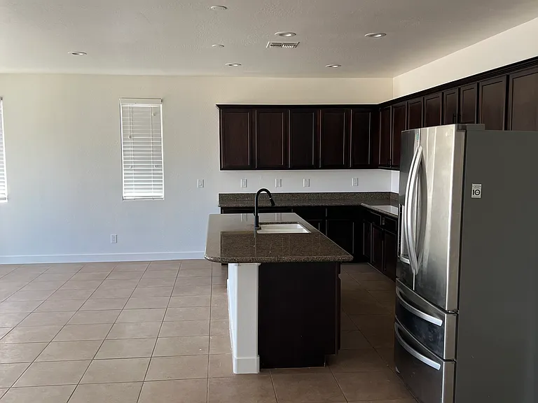 22462 E Camina Plata — Photo 2