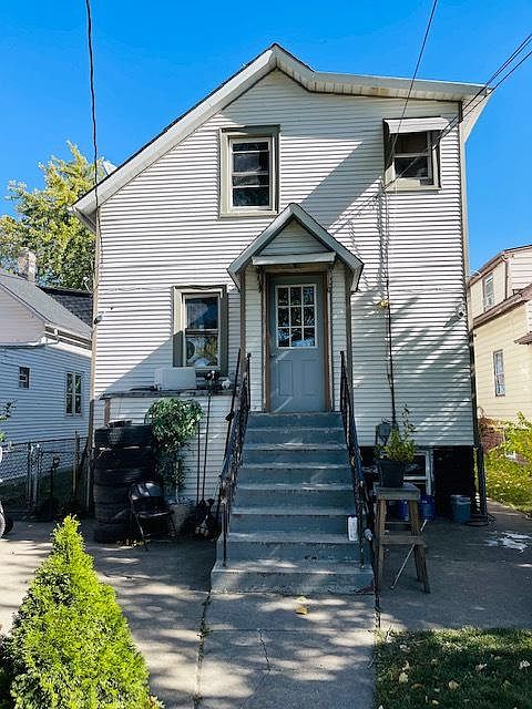 2nd image of 3220 S 48th Ct