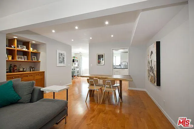 944 Palm Ave #5 — Photo 7
