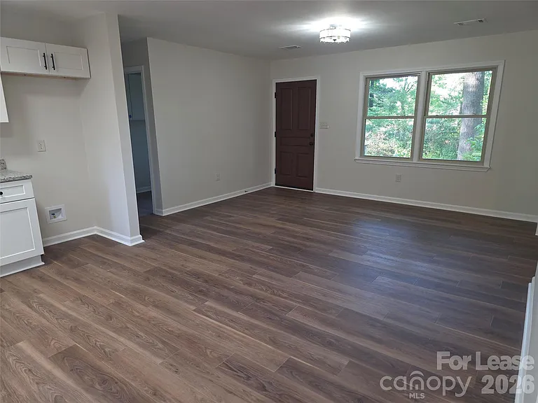 5710 Unionville Rd — Photo 6
