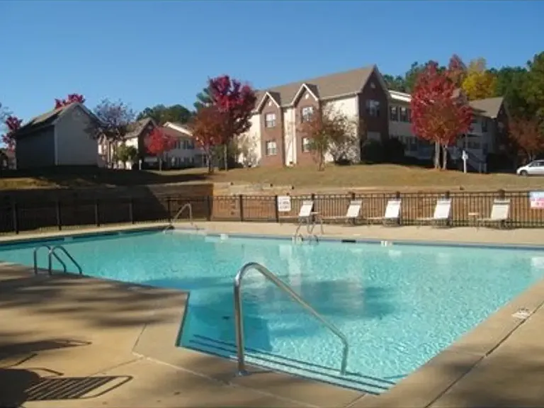 Harbison Gardens — Photo 2