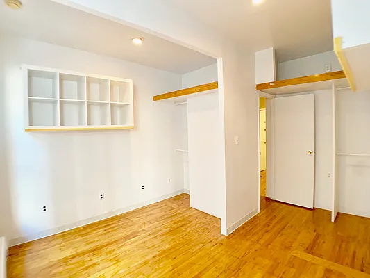 Rented by Bohemia Realty Group | media 7