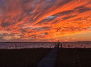 438 Austin Rd #B, Beaufort, NC 28516