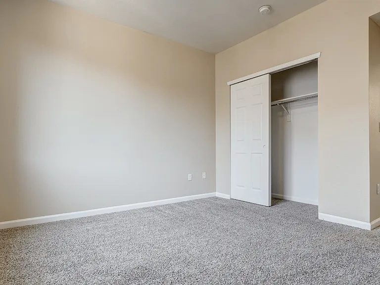 The Berkeley Apartments — Photo 15