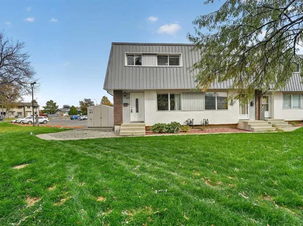 1601 W 23rd St N #40, Lethbridge, AB T1H 4M9